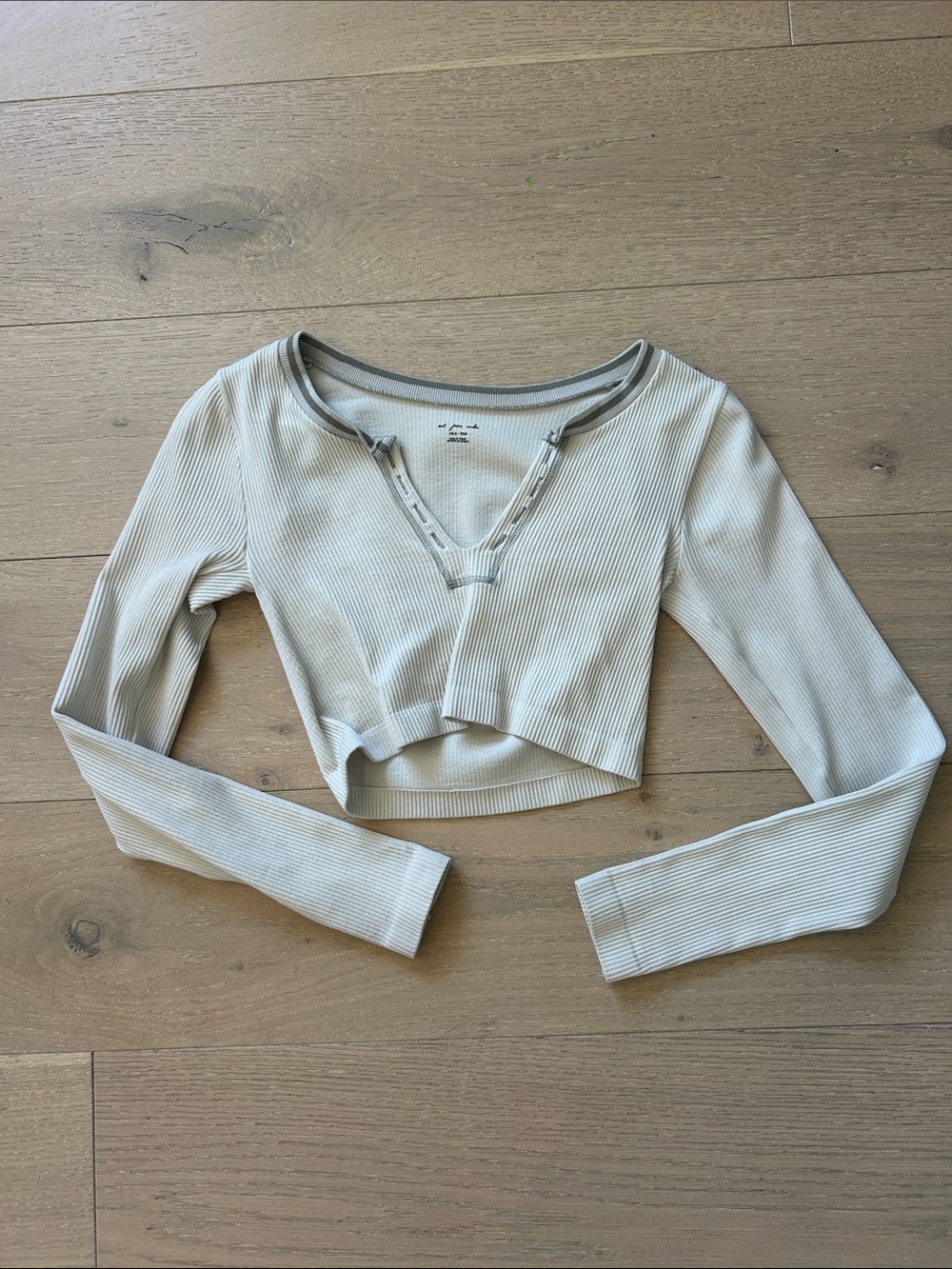 Urban Outfitters Cream Ribbed V-Neck Long Sleeve Crop Top